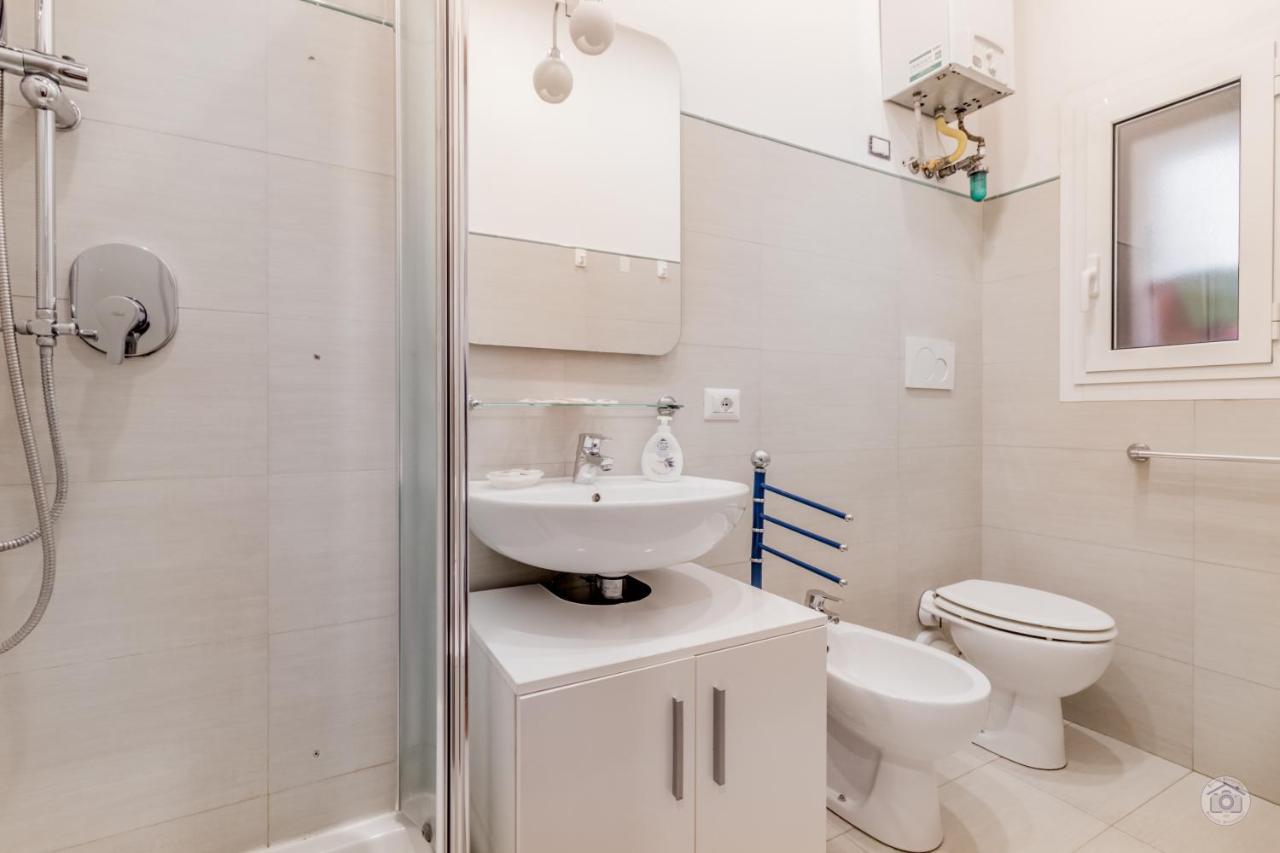 Athena'S Apartment โรม ภายนอก รูปภาพ